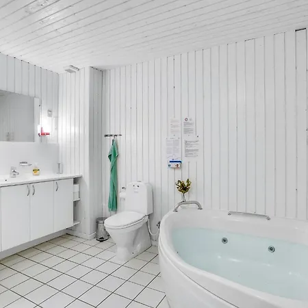 Amazing In Romo With Kitchen Holiday home *